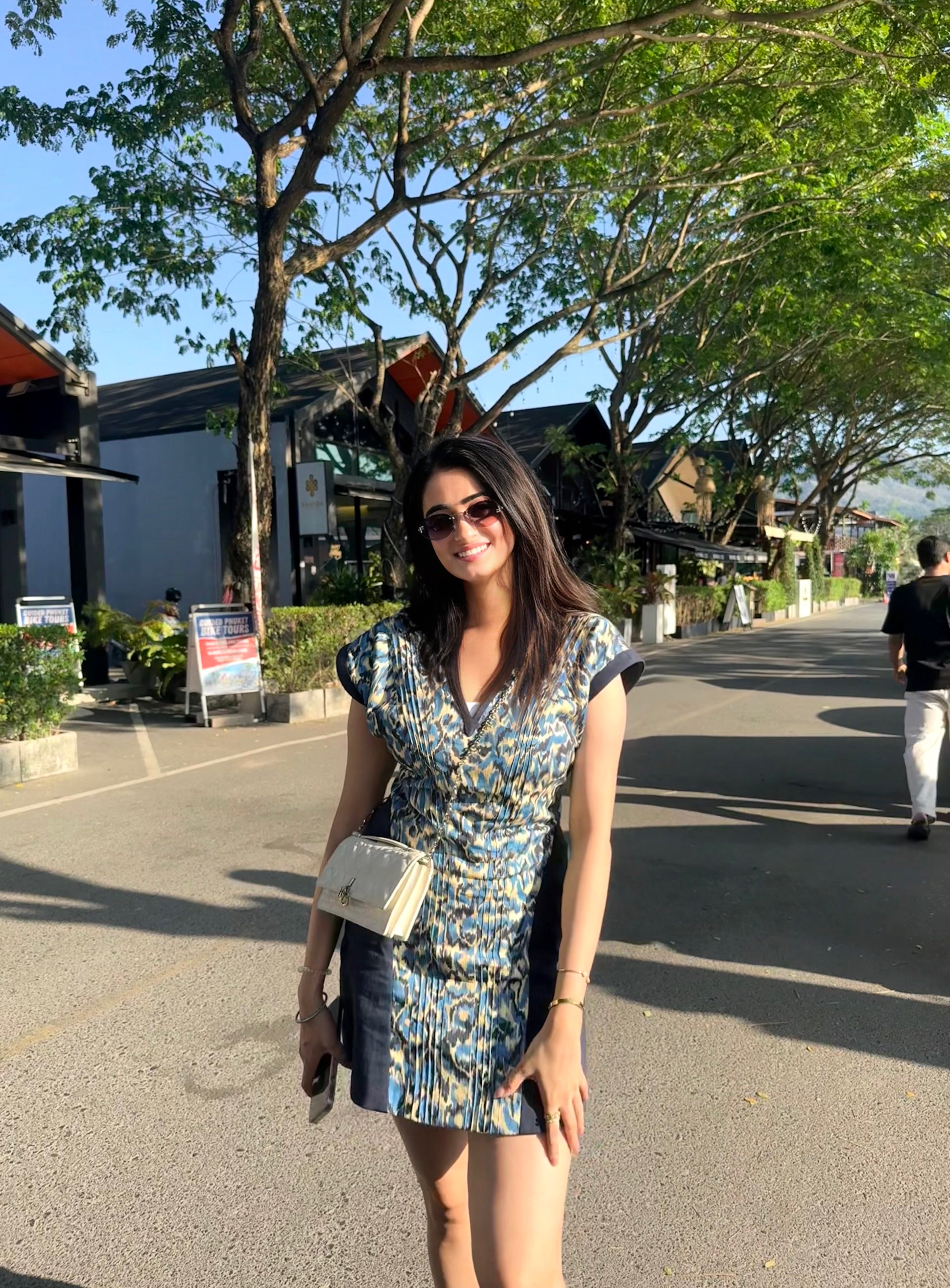 Kritika in Cosmic dress